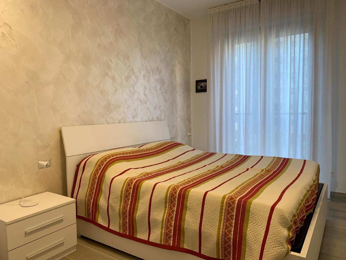 Apartment Trilocale In Zona Bocconi/navigli